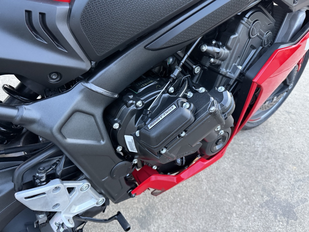 2025 Honda CBR650R E-CLUTCH